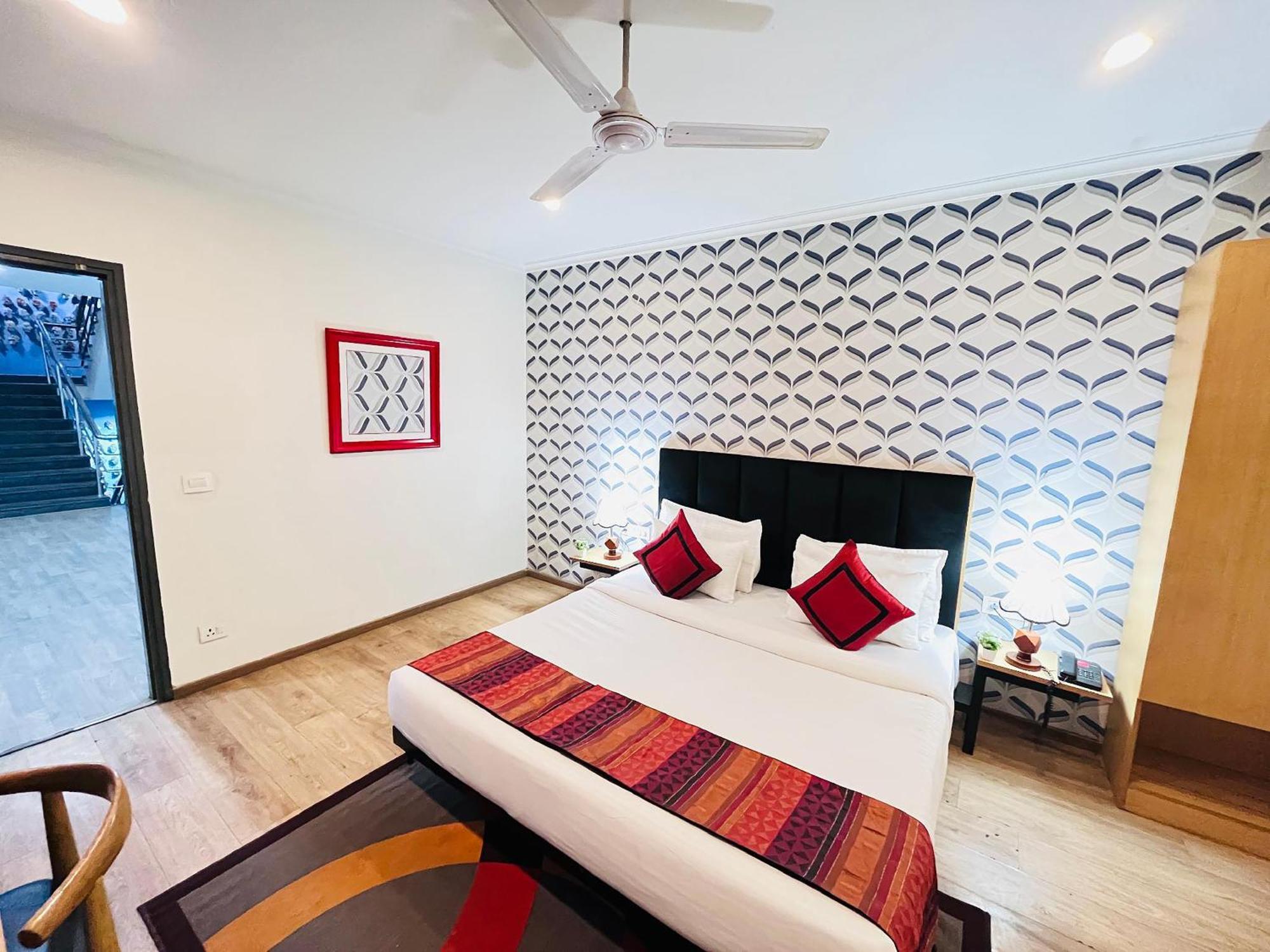 Qotel Hotel Chhatarpur - Oppsite Tivoli Garden New Delhi Exterior photo